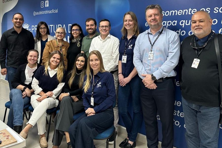 crf-pr-e-secretaria-de-saude-de-londrina-avancam-em-compromisso-por-assistencia-farmaceutica-integral-nas-farmacias-publicas