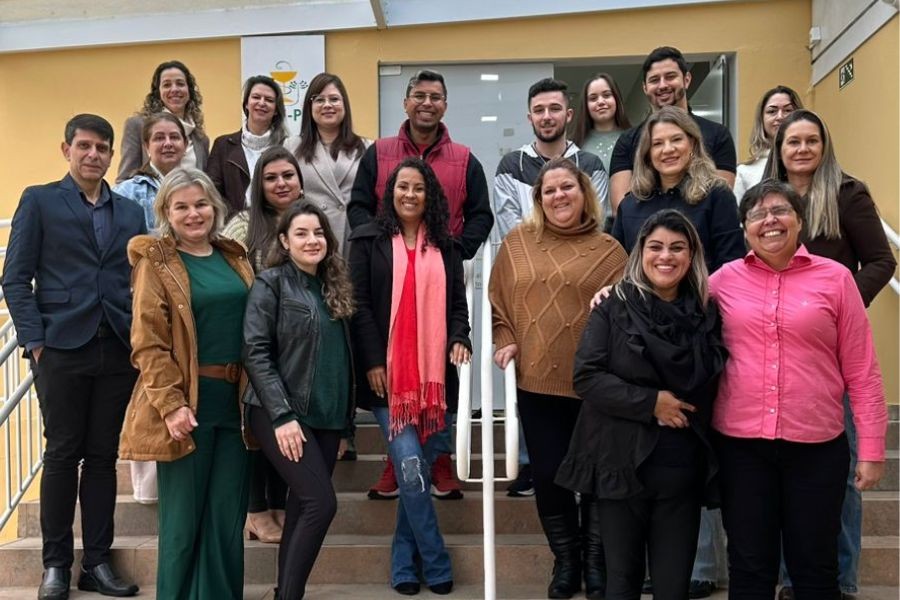 crf-pr-promove-curso-sobre-calculo-de-fatores-de-correcao-e-reforca-a-qualificacao-na-farmacia-magistral